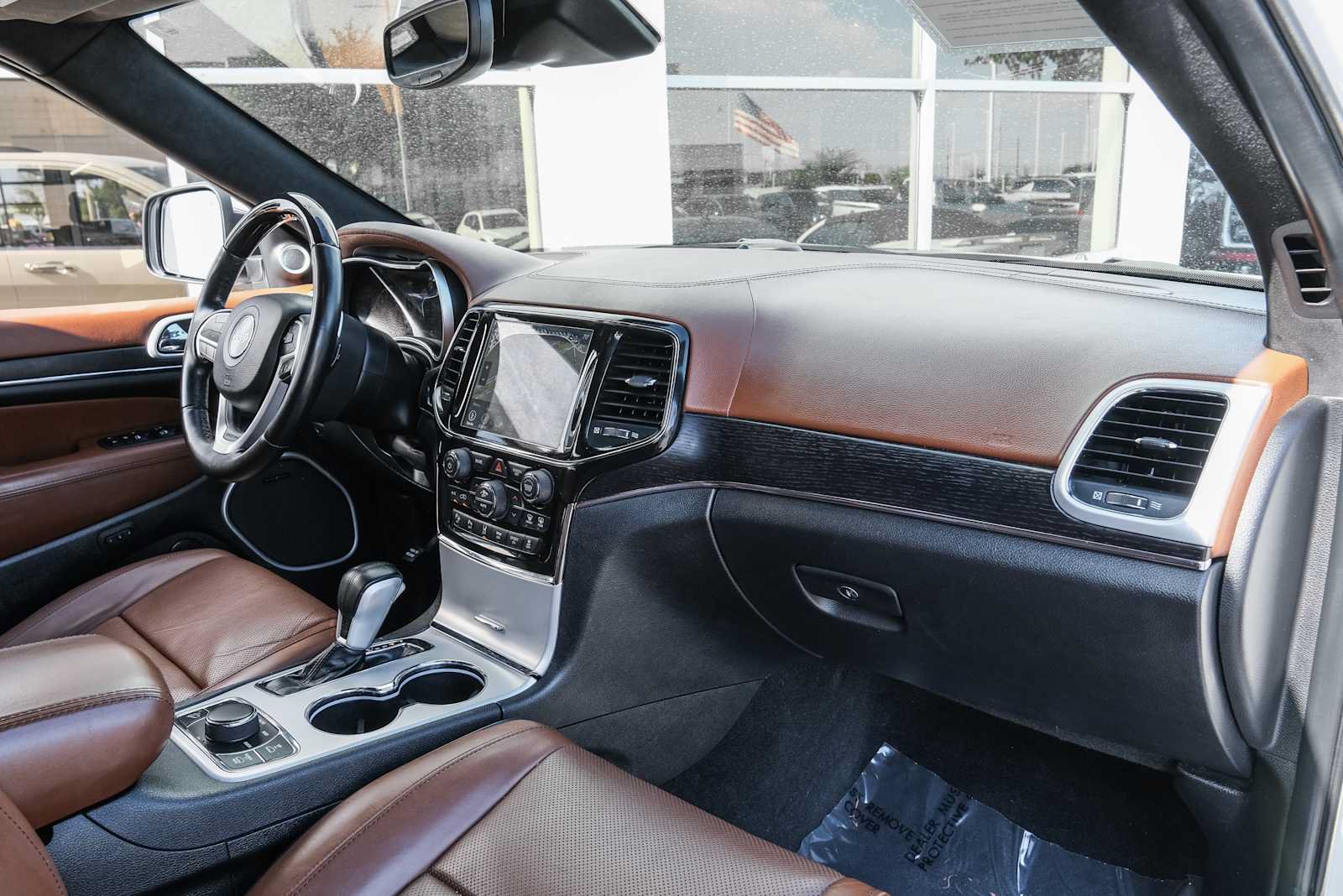 Used 2021 Jeep Grand Cherokee Summit AWD/4WD image 26
