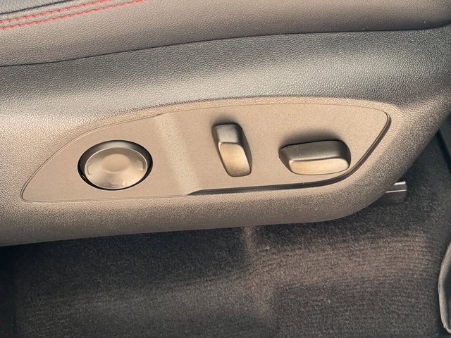 Certified 2025 Chevrolet Traverse RS w/ LPO, Floor Liner Package image 40