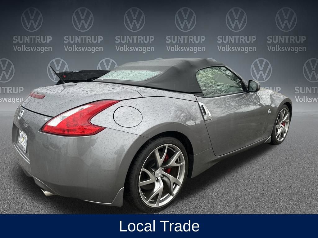 Used 2016 Nissan 370Z Touring Sport image 4