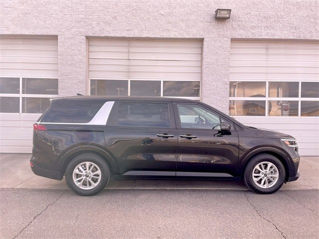 Used 2024 Kia Carnival LX