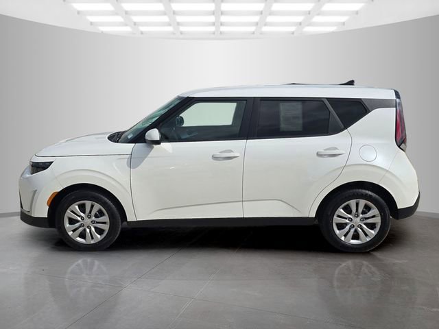 Used 2024 Kia Soul LX FWD image 7