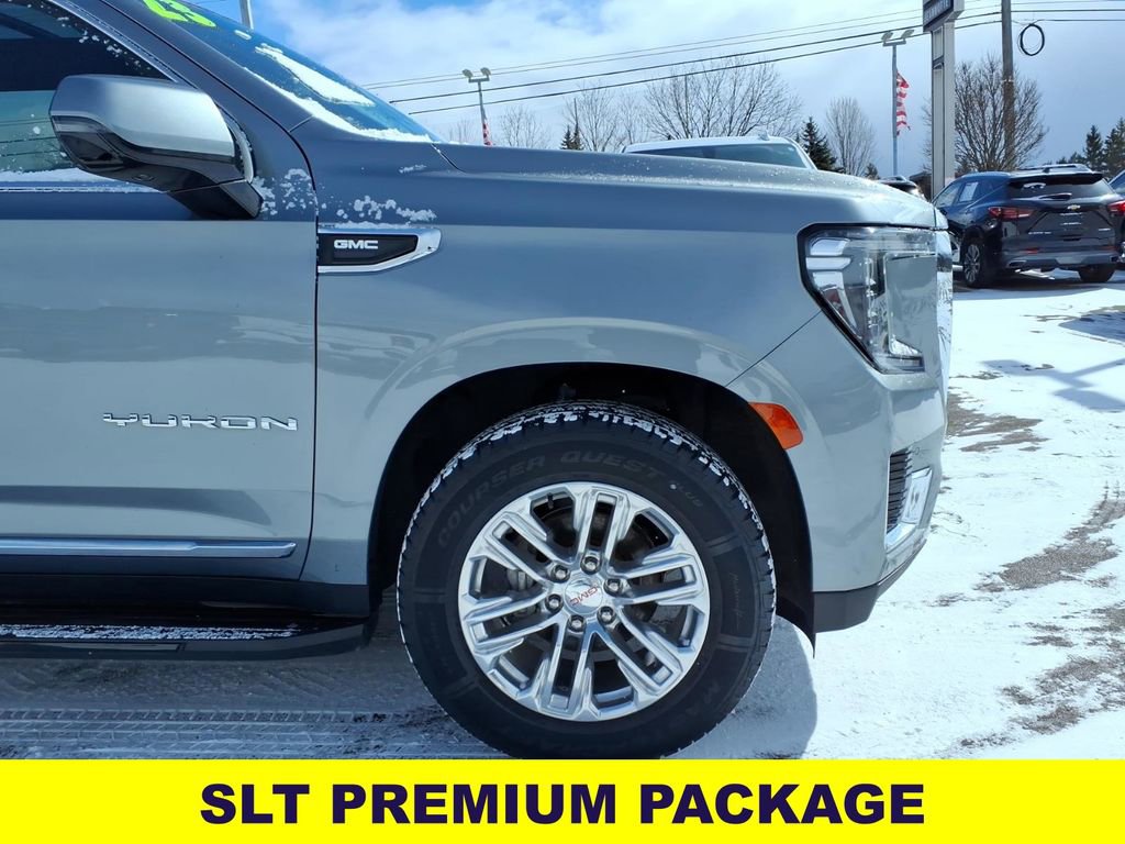 Used 2023 GMC Yukon XL SLT w/ SLT Premium Package image 28