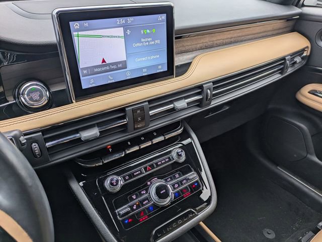 Used 2022 Lincoln Corsair Reserve w/ Equipment Group 201A image 11