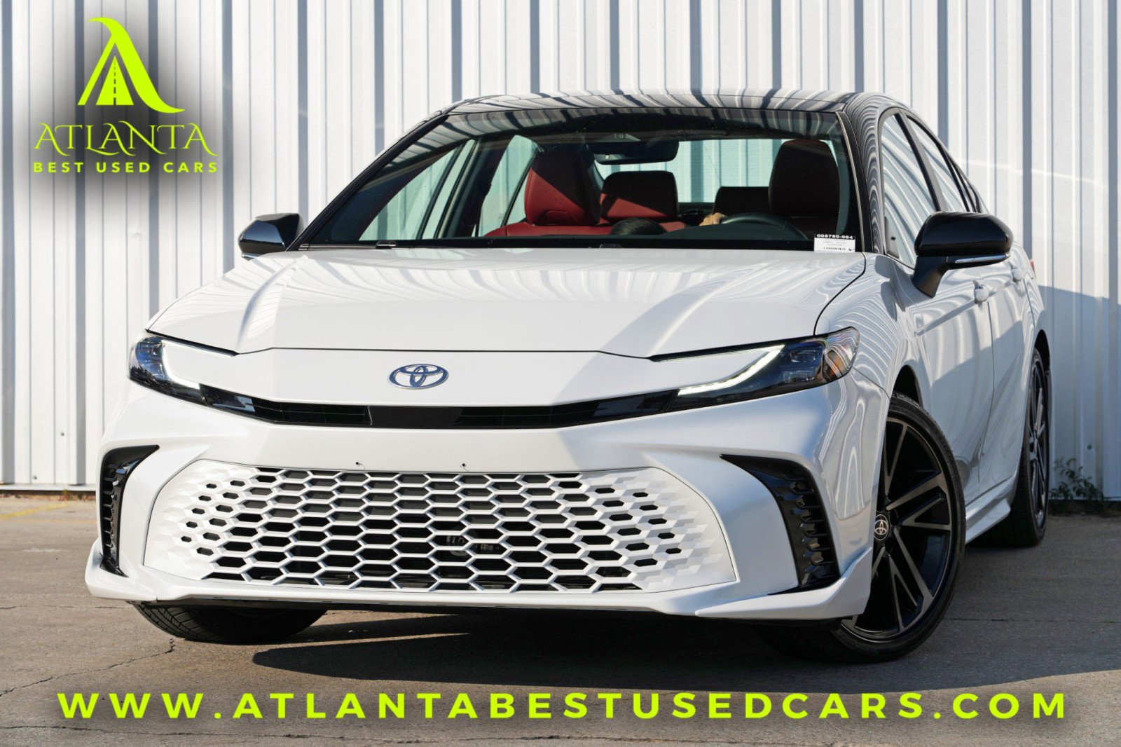Used 2025 Toyota Camry XSE image 1