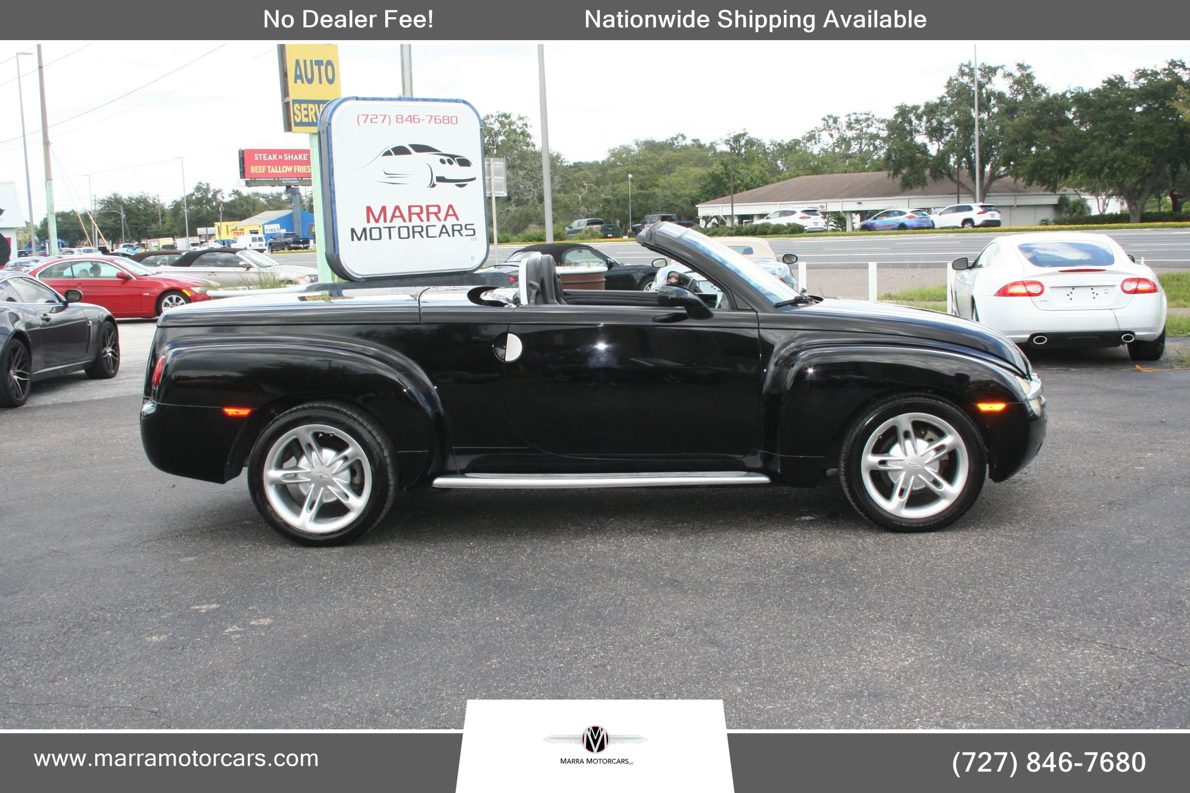 Used 2003 Chevrolet SSR w/ Preferred Equipment Group image 2