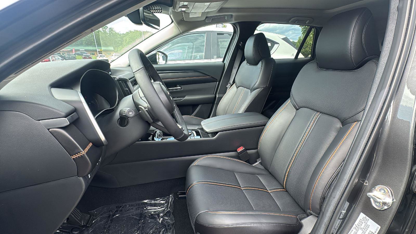 New 2025 MAZDA CX-50 AWD 2.5 Turbo w/ Weather Package image 9