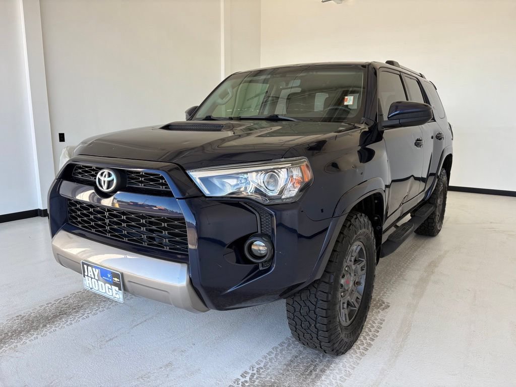 Used 2018 Toyota 4Runner TRD Off-Road AWD/4WD image 15
