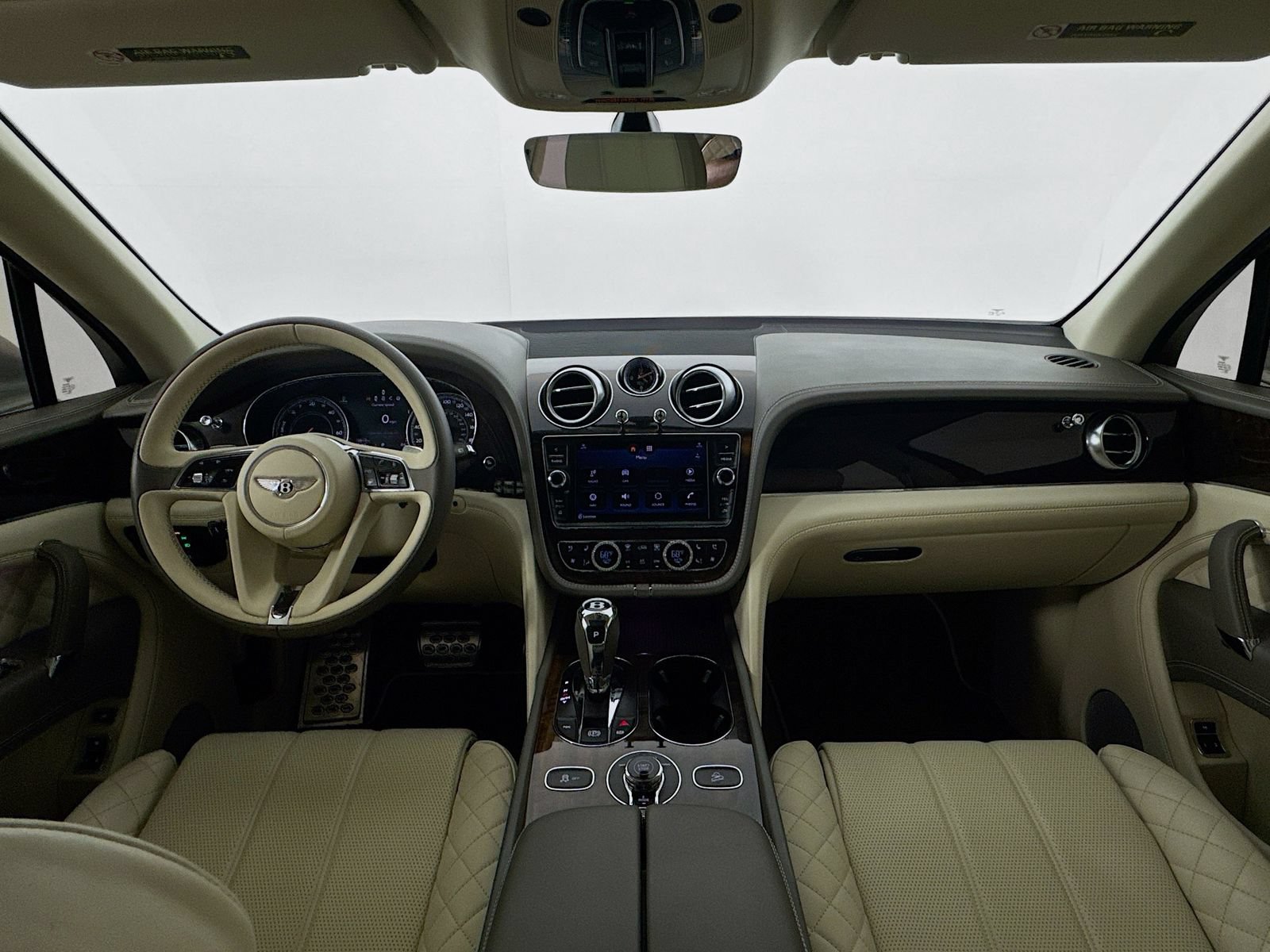 Certified 2020 Bentley Bentayga Plug-In Hybrid AWD/4WD image 23