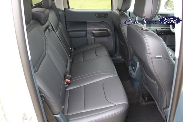 New 2025 Ford Maverick Lariat w/ Black Appearance Package image 9