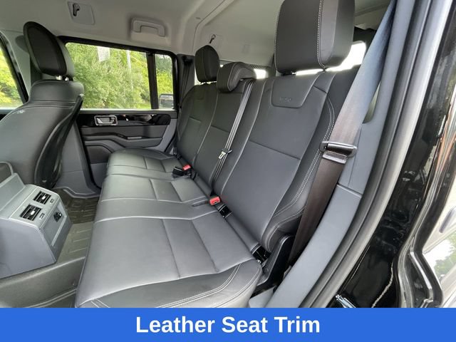 Used 2025 INEOS Grenadier Station Wagon AWD/4WD image 24