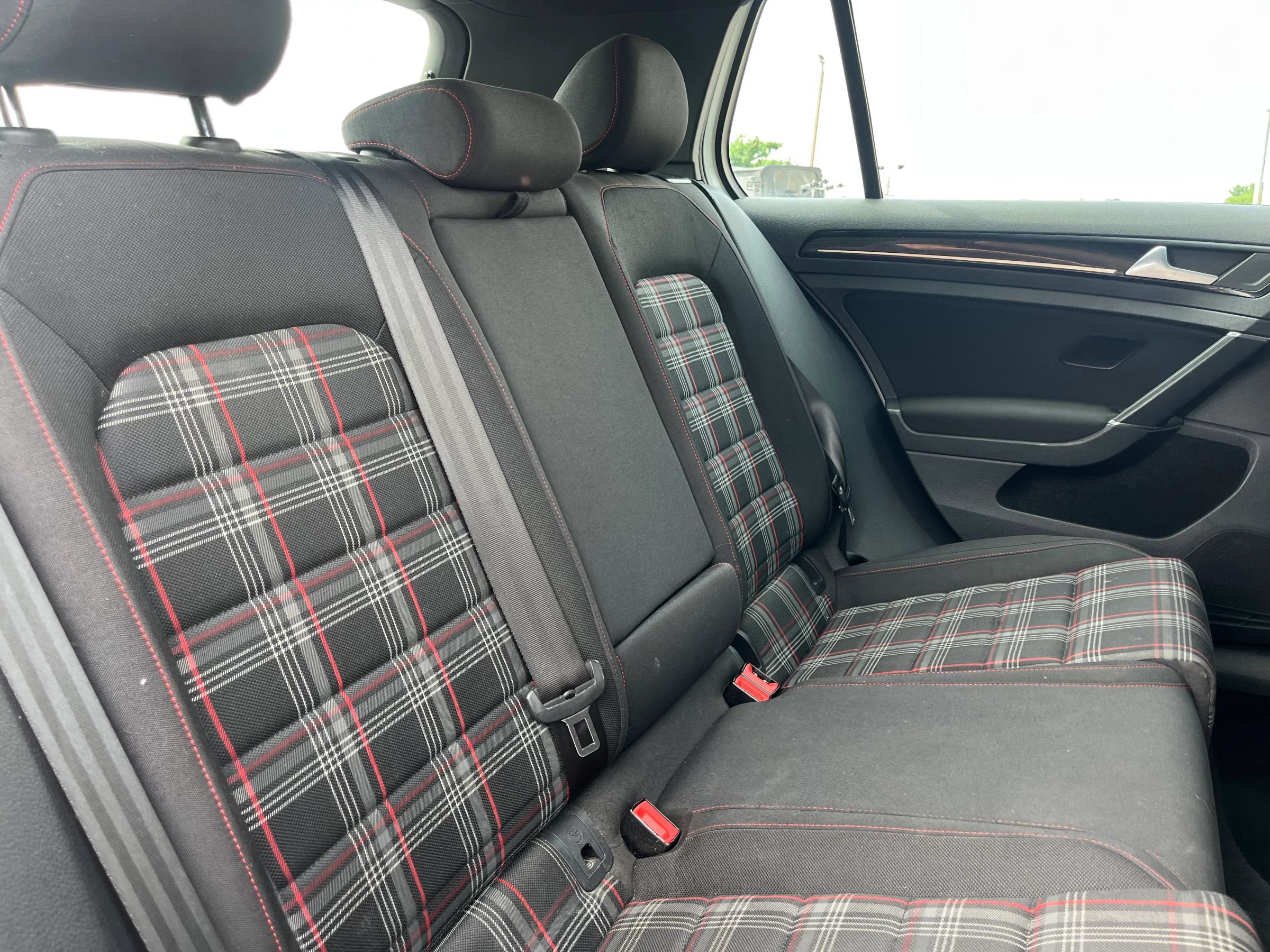 Used 2016 Volkswagen GTI S FWD image 15
