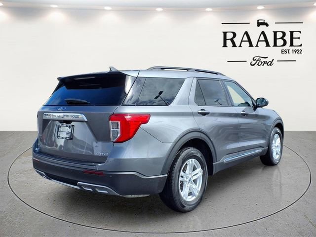 Used 2023 Ford Explorer XLT w/ Equipment Group 202A image 7