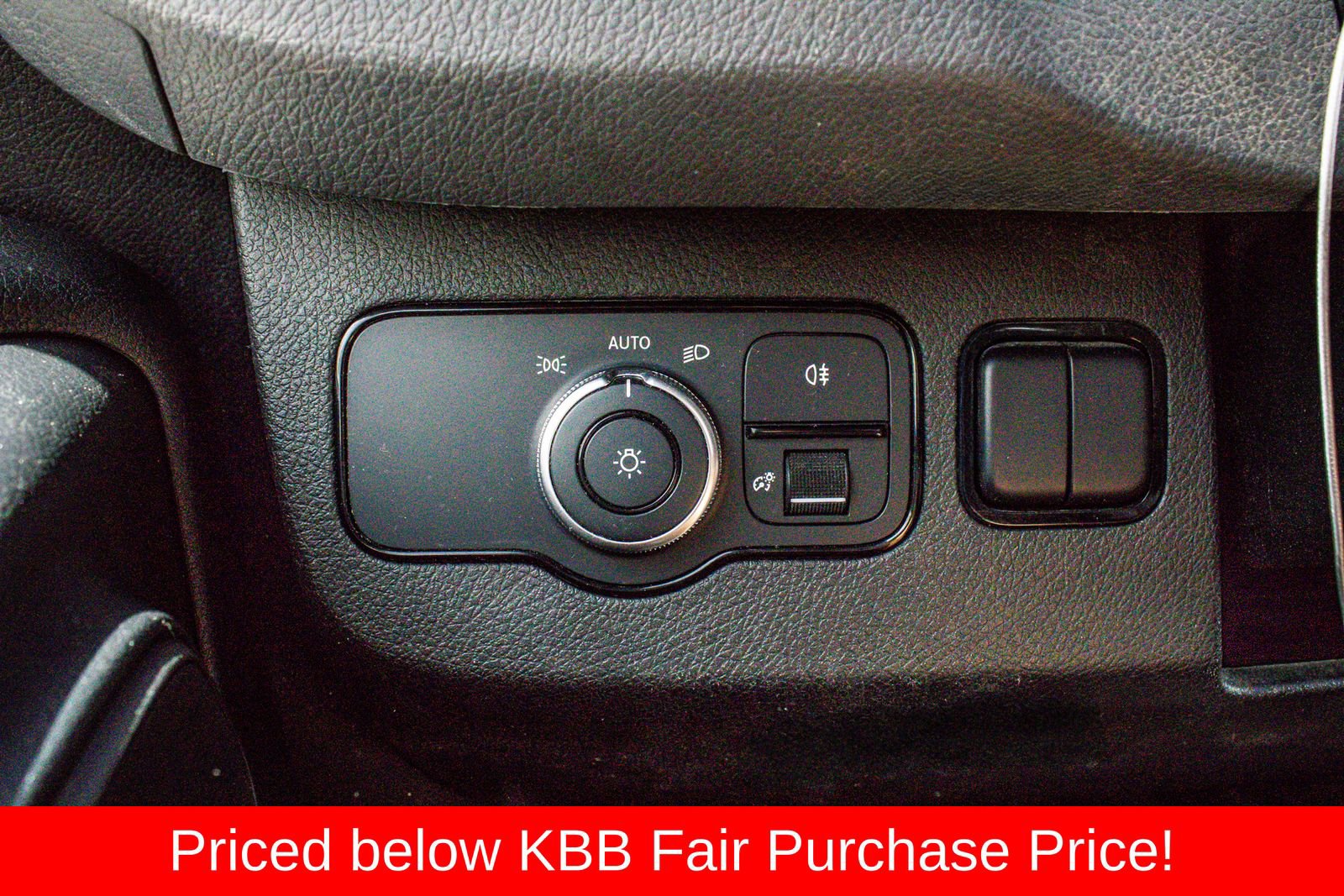 Used 2021 Mercedes-Benz Sprinter 2500 w/ Driver Convenience Package image 18