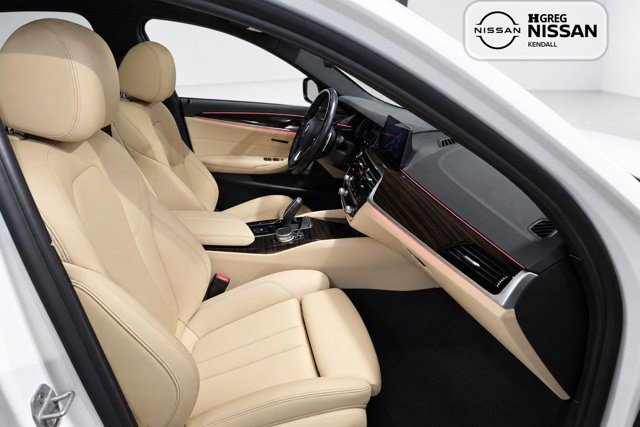 Used 2019 BMW 530i w/ Convenience Package RWD image 11