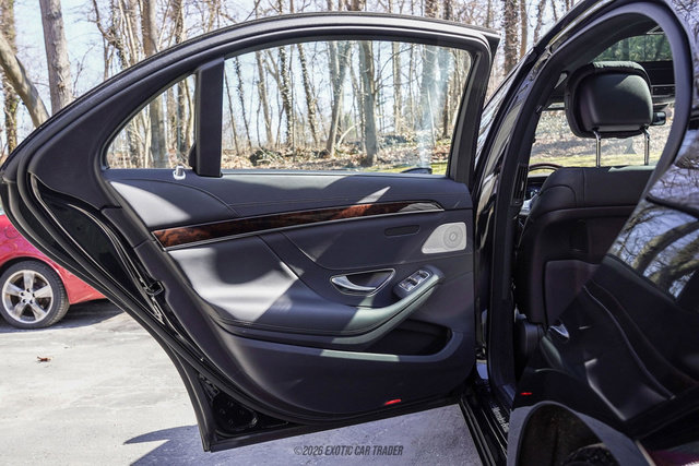 Used 2020 Mercedes-Benz S 560 4MATIC Sedan image 32