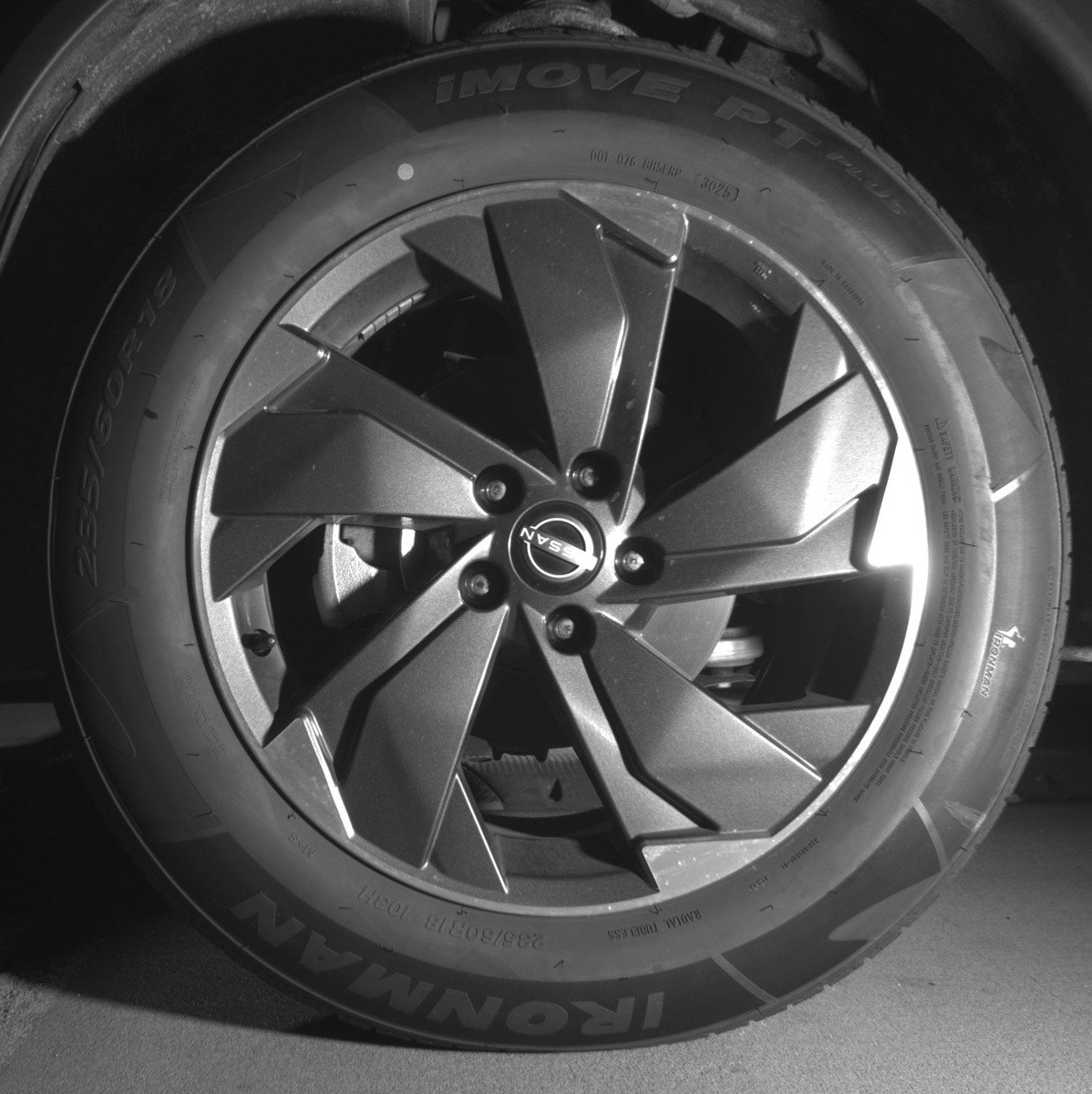 Used 2025 Nissan Rogue SV AWD/4WD image 12