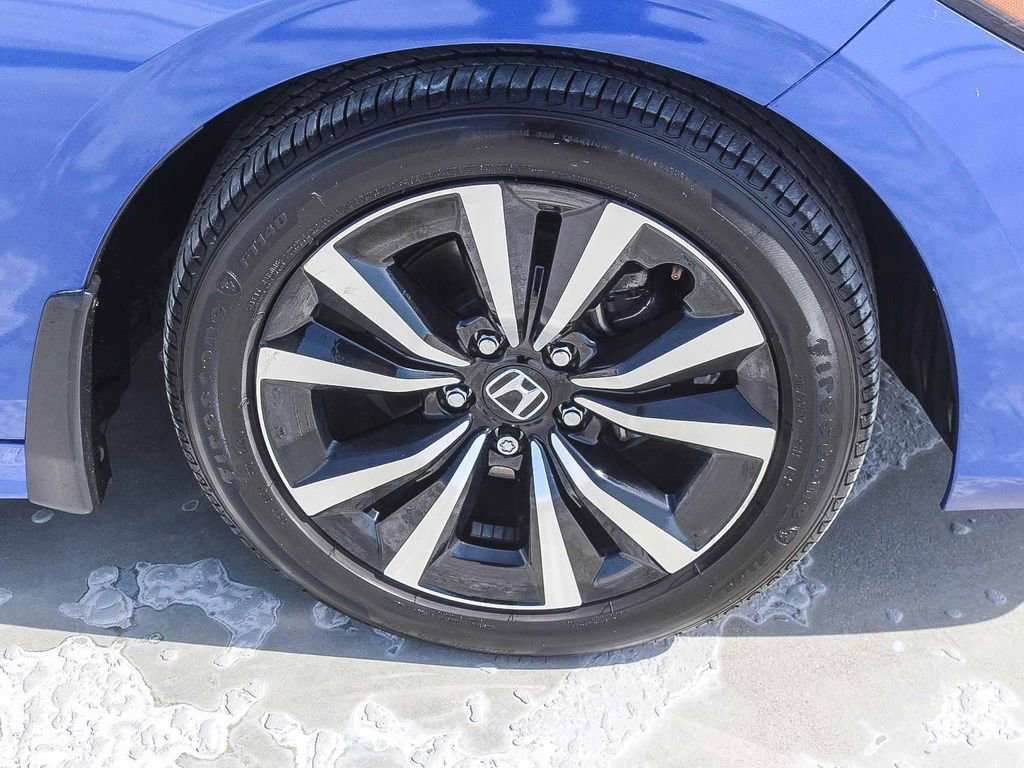 Certified 2022 Honda Civic EX image 10