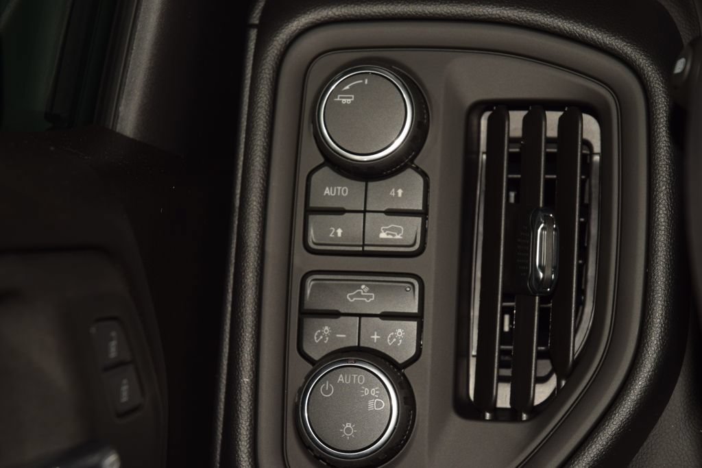 New 2026 Chevrolet Silverado 1500 Custom AWD/4WD image 34