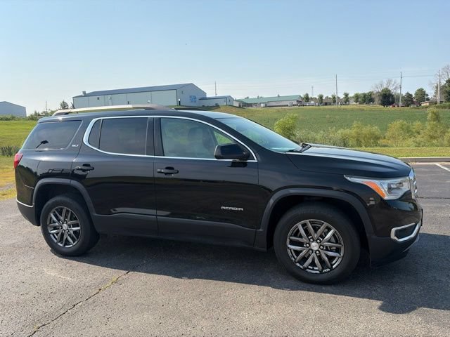 Used 2017 GMC Acadia SLT AWD/4WD image 3