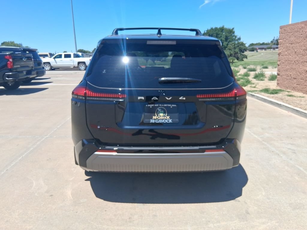 New 2026 Toyota RAV4 XSE w/ Panoramic Sun Roof Package AWD/4WD image 4