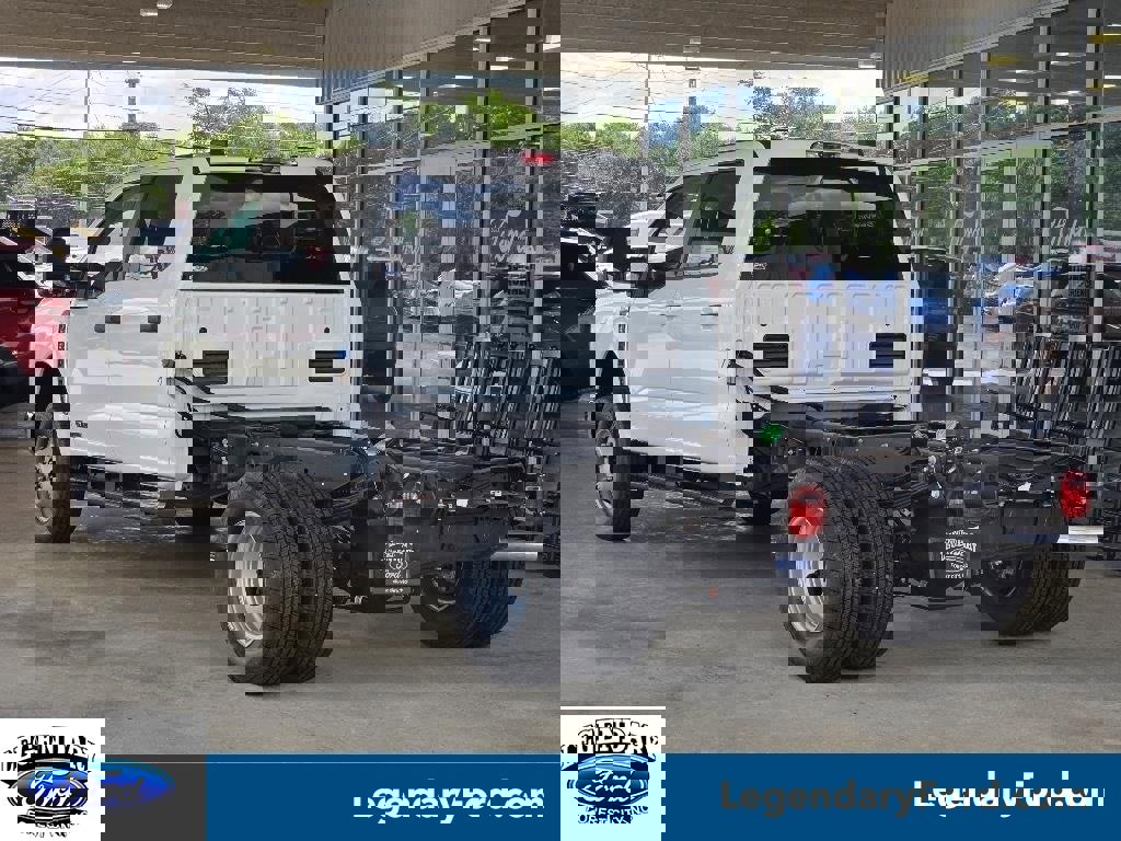 New 2026 Ford F350 XL w/ XL Chrome Package image 2