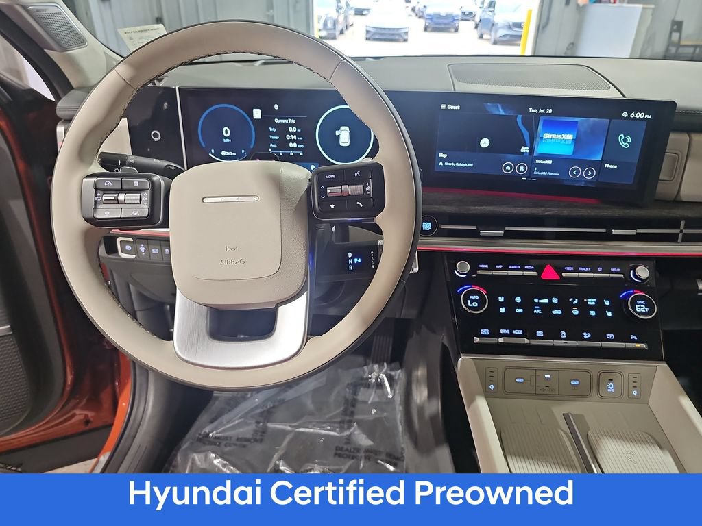 Used 2025 Hyundai Santa Fe Calligraphy AWD/4WD image 17