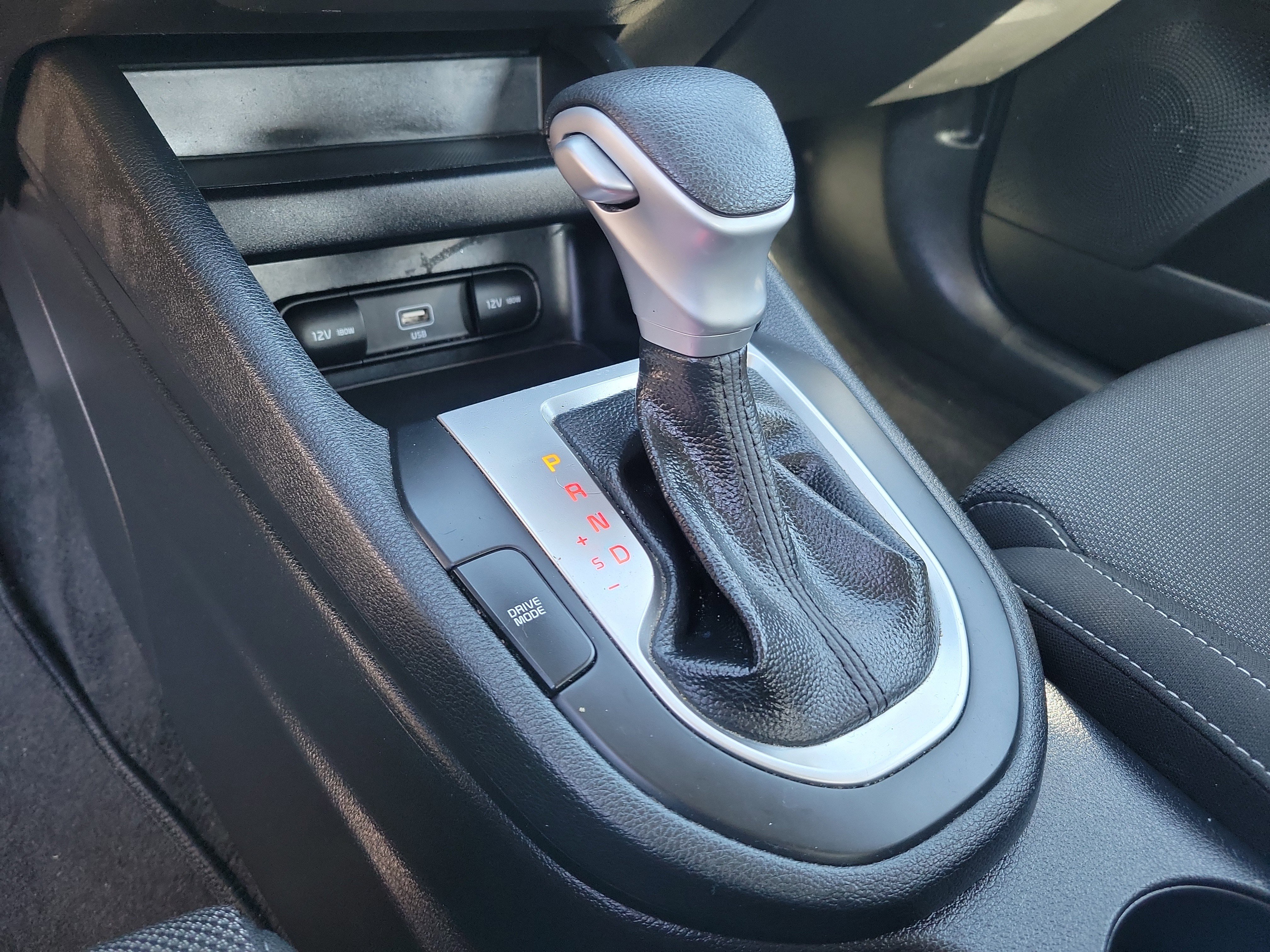 Used 2023 Kia Forte LXS FWD image 11