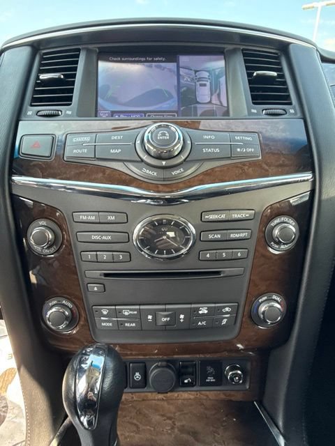 Used 2014 INFINITI QX80 4WD w/ Deluxe Touring Package image 27