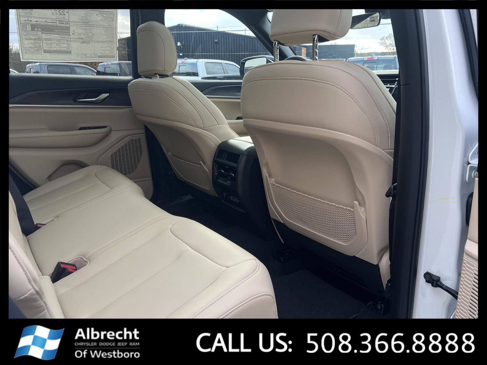 New 2025 Jeep Grand Cherokee Limited image 13