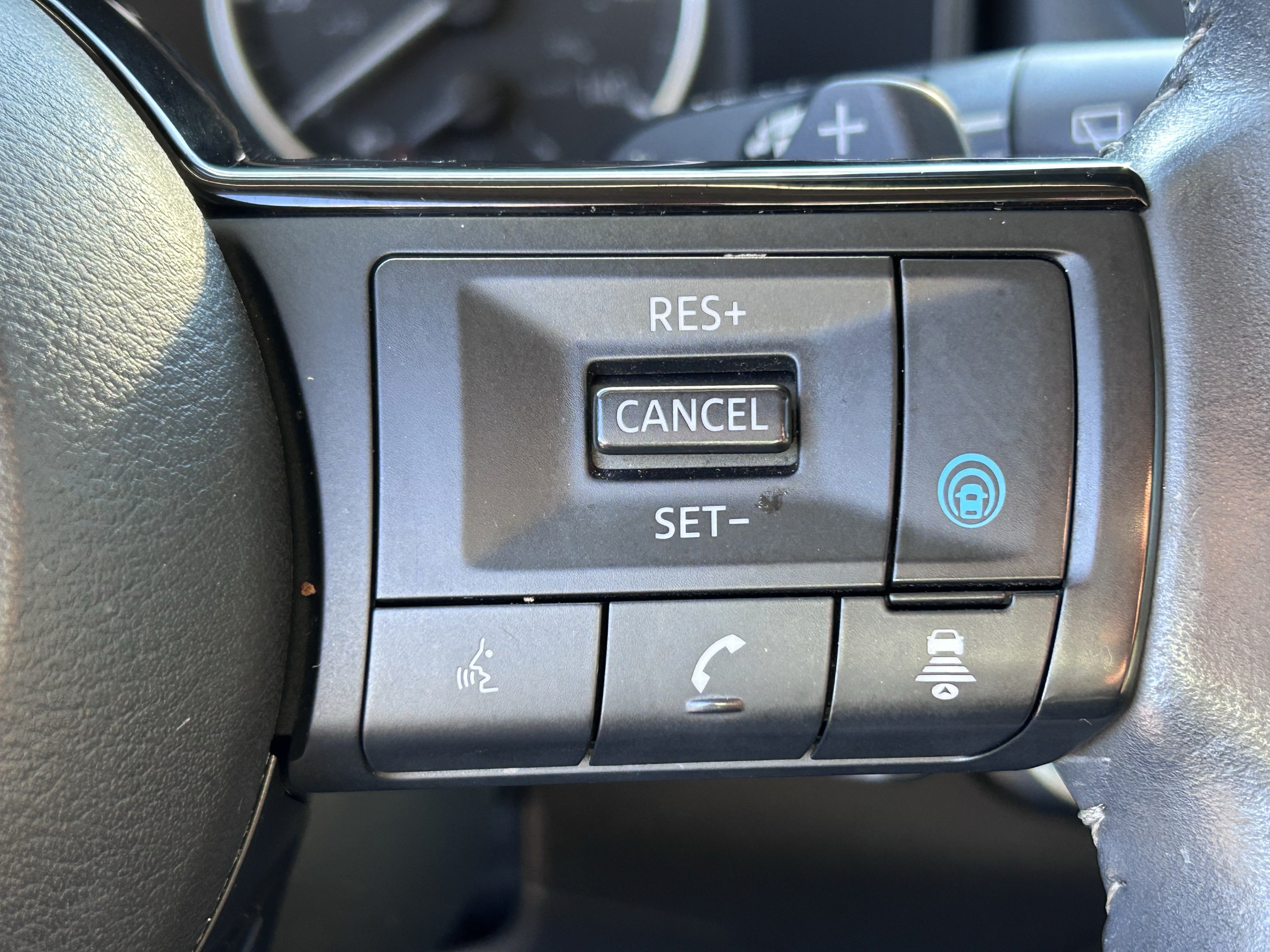 Used 2021 Nissan Rogue SL FWD image 17