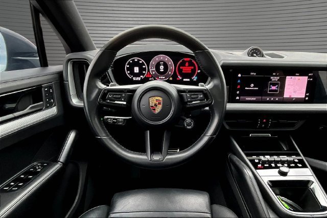Used 2024 Porsche Cayenne S AWD/4WD image 8