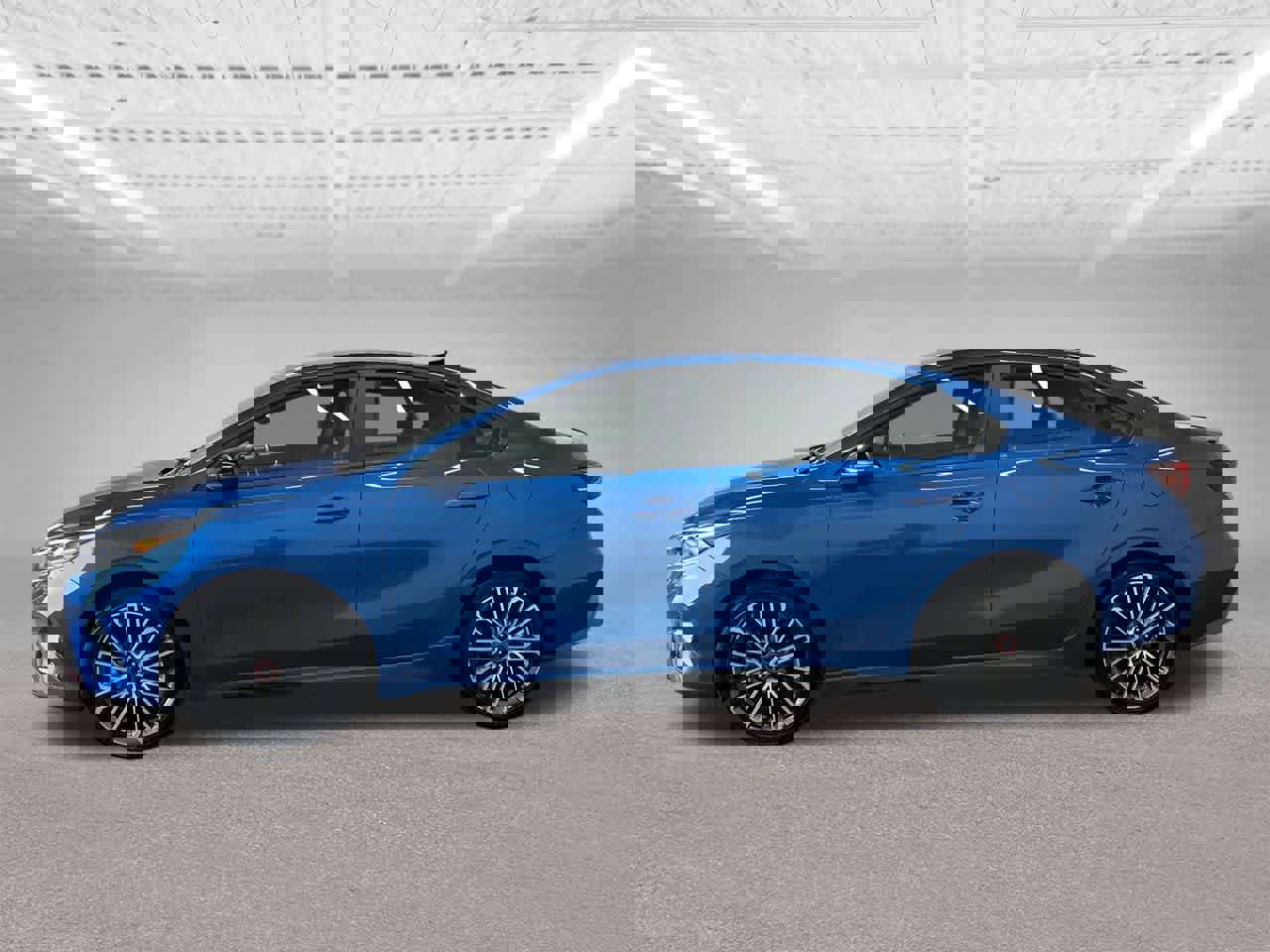 Used 2023 Kia Forte GT image 2