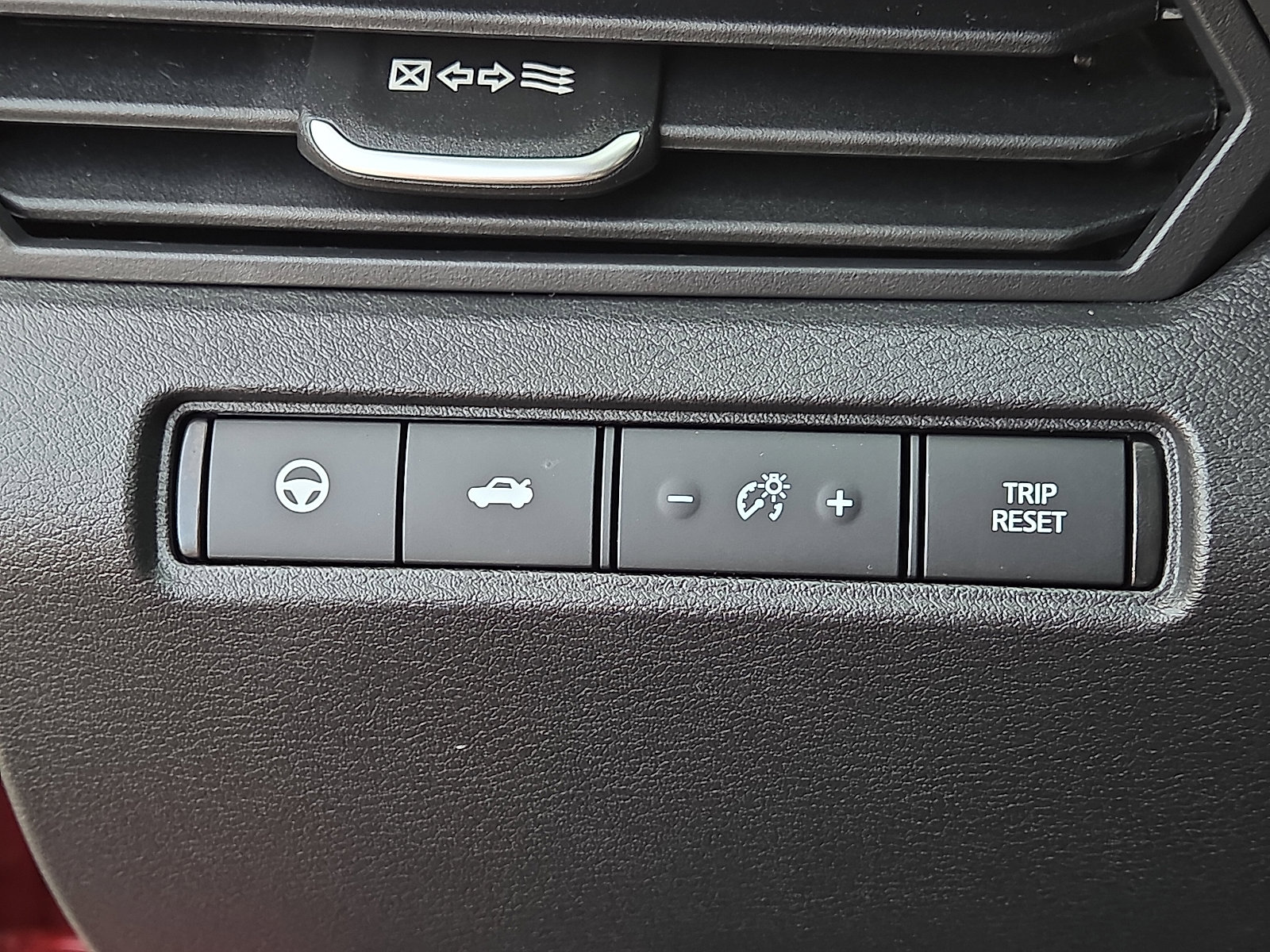 Used 2024 Nissan Altima 2.5 SV w/ SV Premium Package image 25