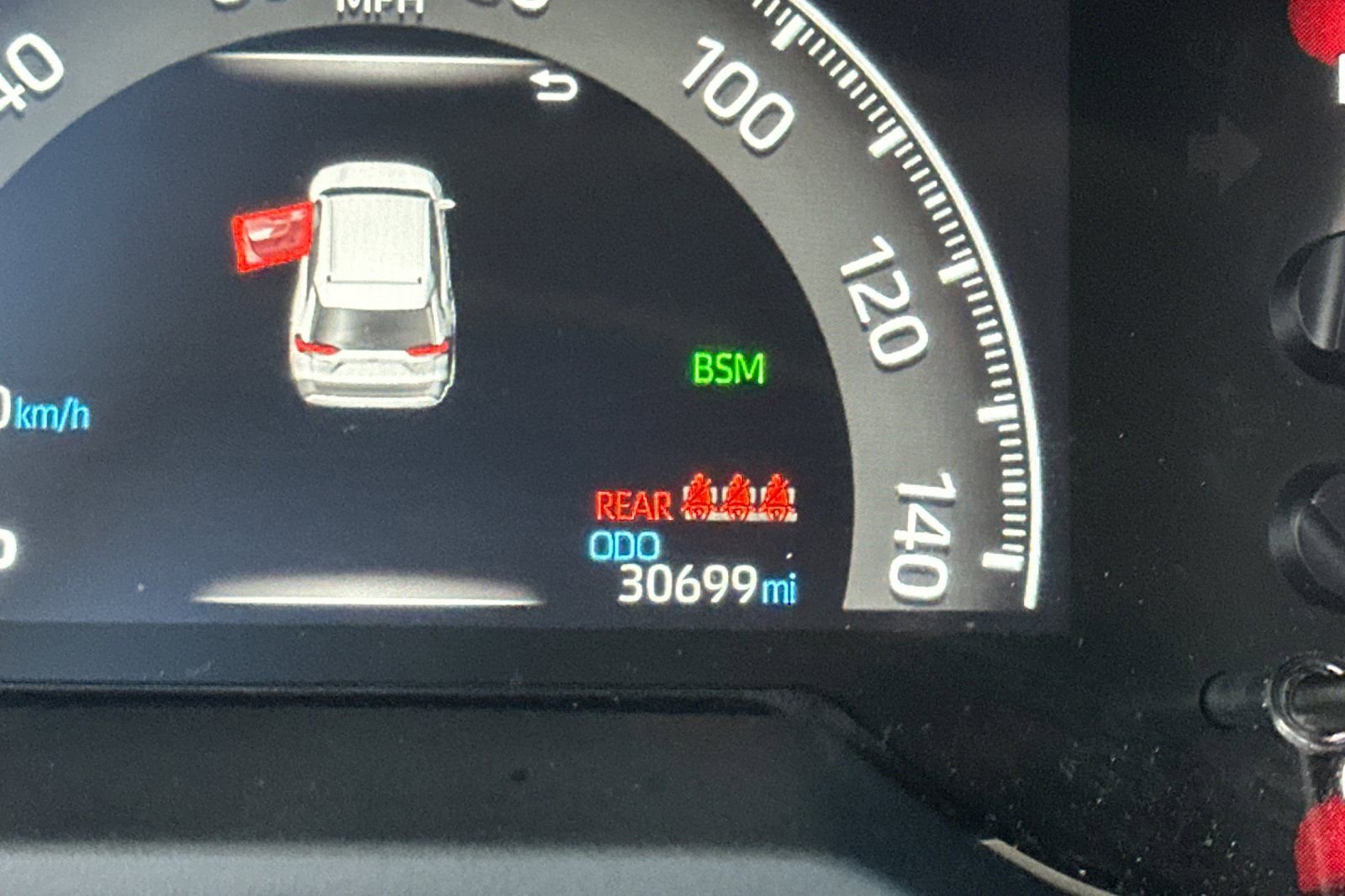 Used 2025 Toyota RAV4 XLE image 26