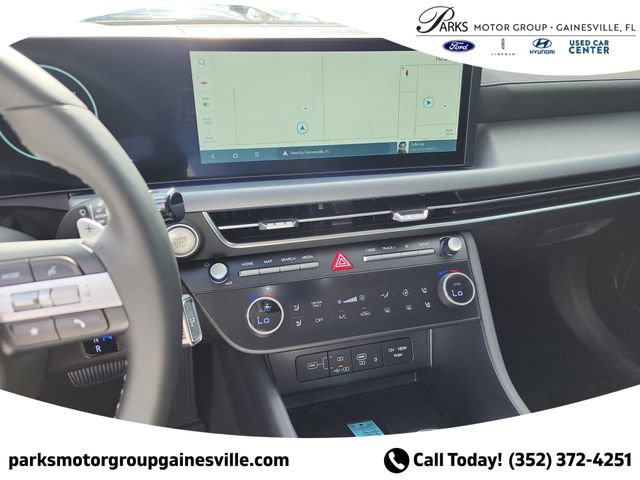 New 2025 Hyundai Sonata Limited FWD image 17