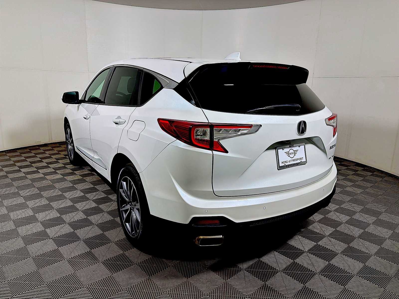 Used 2024 Acura RDX SH-AWD w/ Technology Package image 5