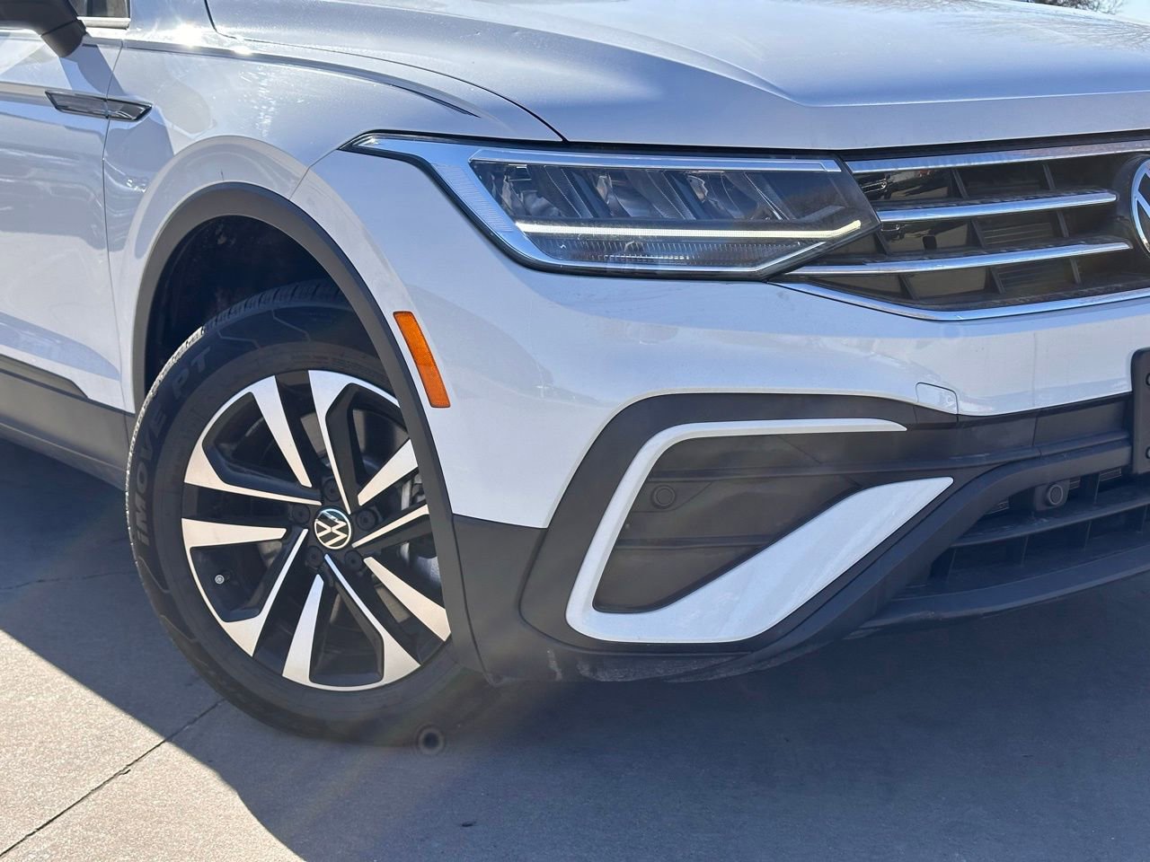 Used 2024 Volkswagen Tiguan S image 4