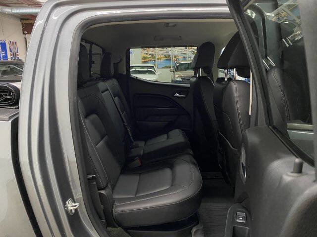 Used 2018 GMC Canyon SLT w/ Driver Alert Package AWD/4WD image 15