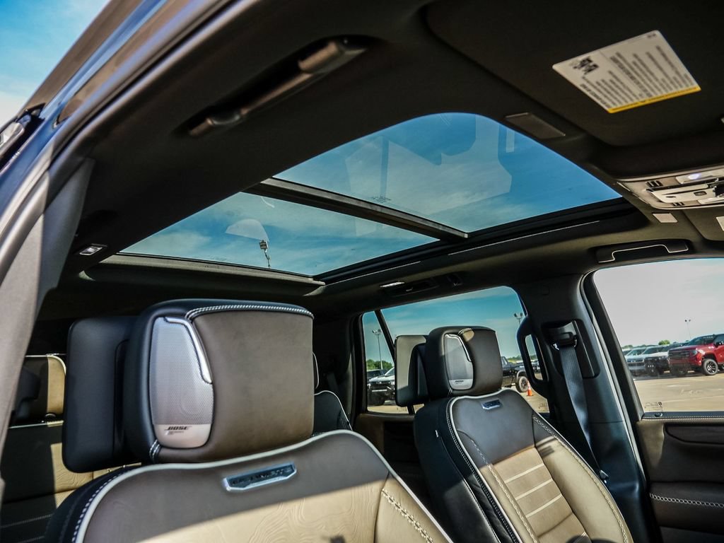 New 2026 GMC Yukon Denali Ultimate w/ LPO, Illumination Package AWD/4WD image 26
