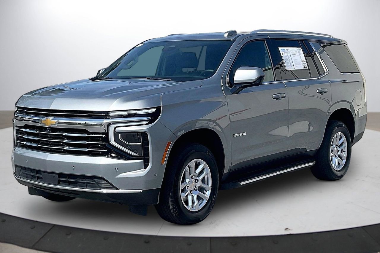 Used 2025 Chevrolet Tahoe LT image 4