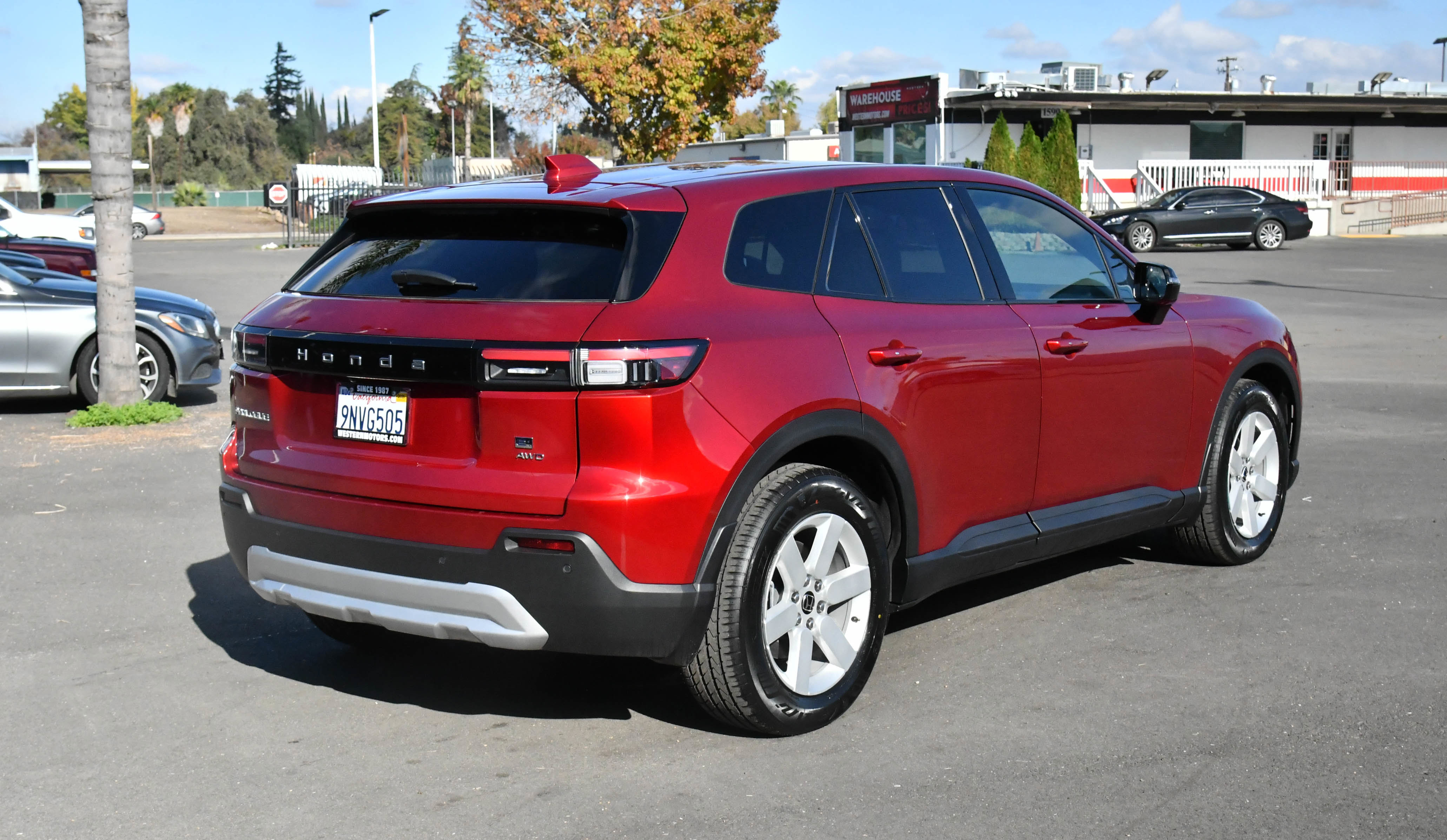 Used 2024 Honda Prologue EX image 8