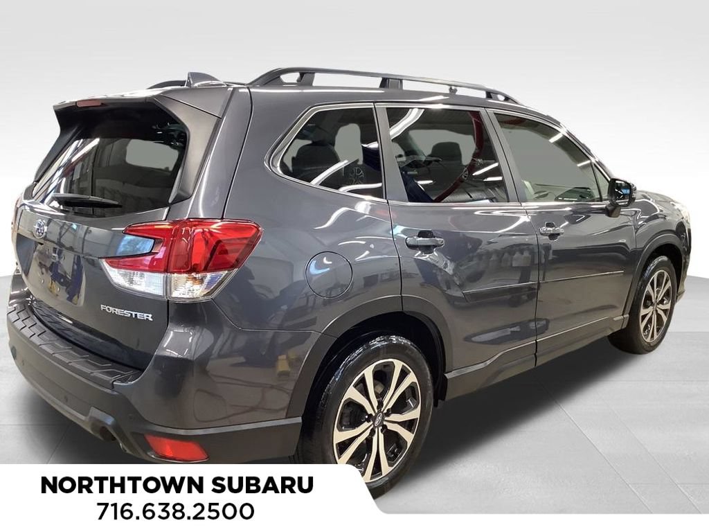 Used 2022 Subaru Forester Limited AWD/4WD image 22