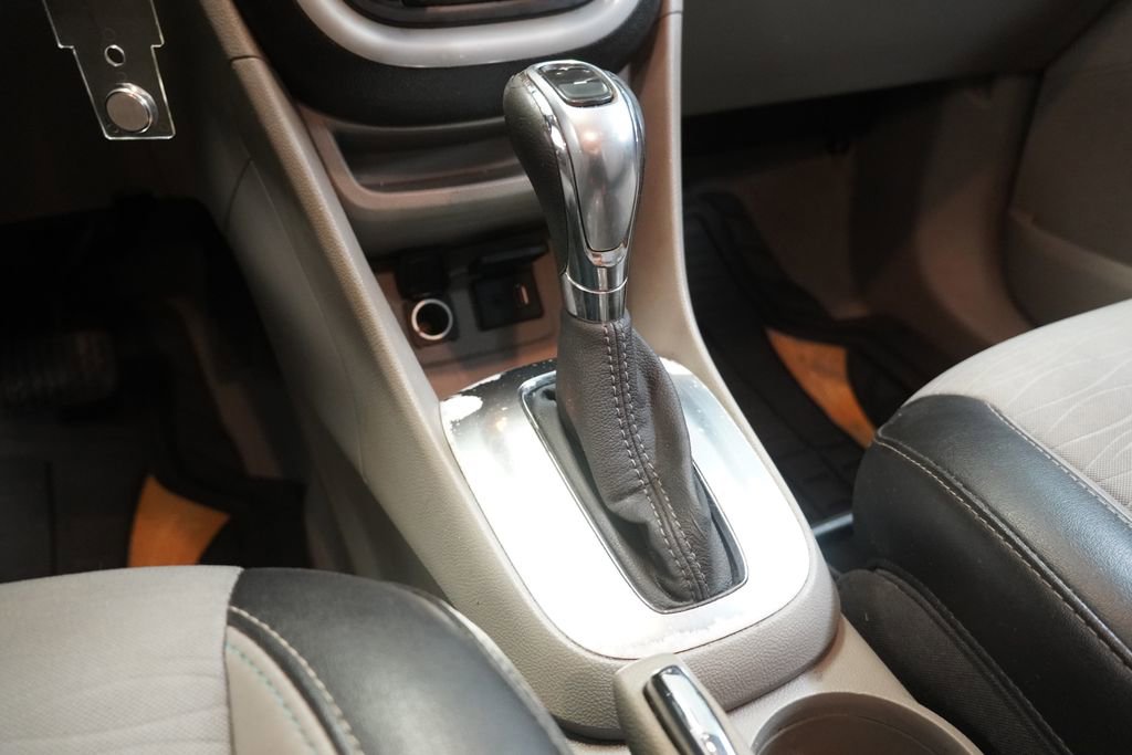 Used 2016 Buick Encore FWD image 21