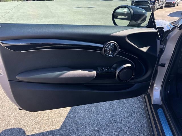 Used 2023 MINI Cooper S w/ Signature Upholstery Package FWD image 13