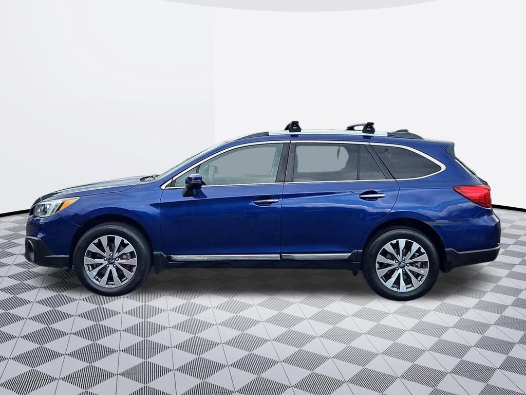Used 2017 Subaru Outback 2.5i Touring w/ Popular Package #5A AWD/4WD image 3