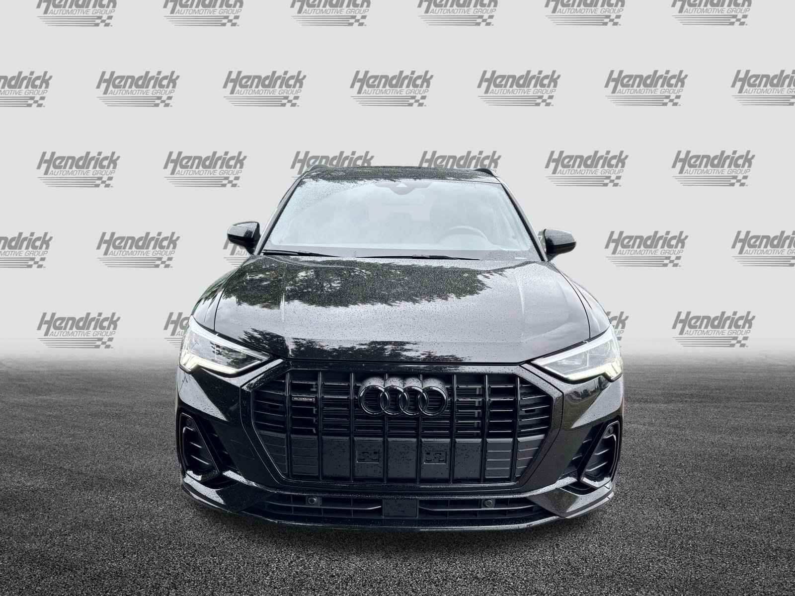 Used 2025 Audi Q3 2.0T Premium w/ Convenience Package AWD/4WD image 3