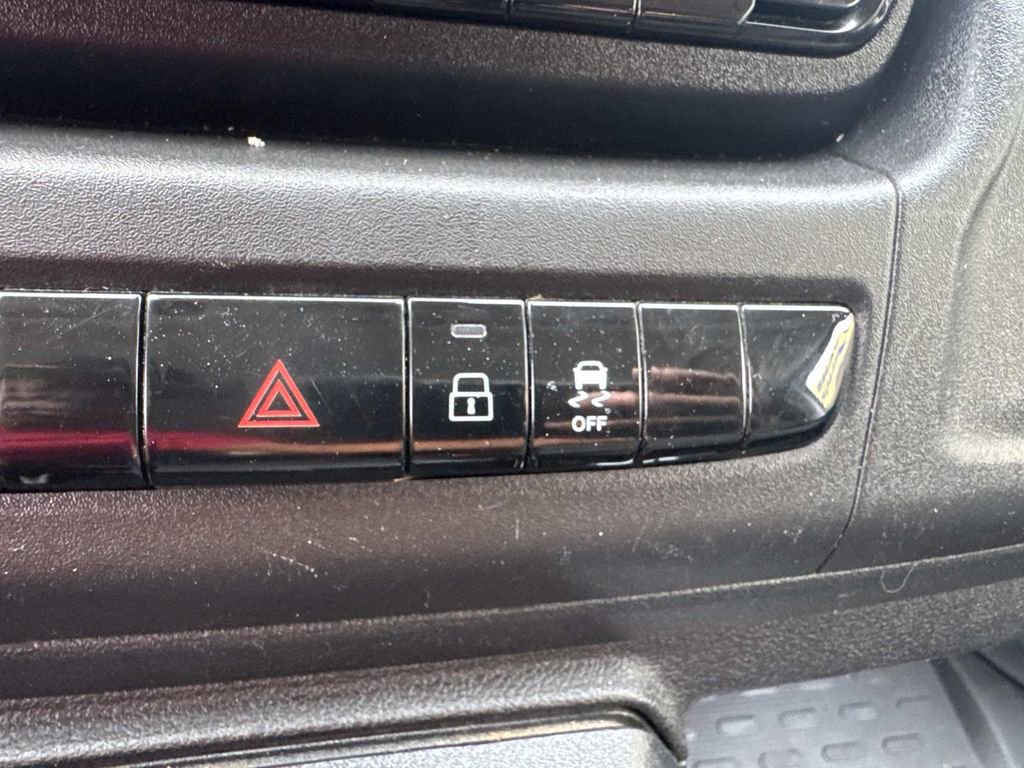 Used 2023 RAM ProMaster 2500 image 19