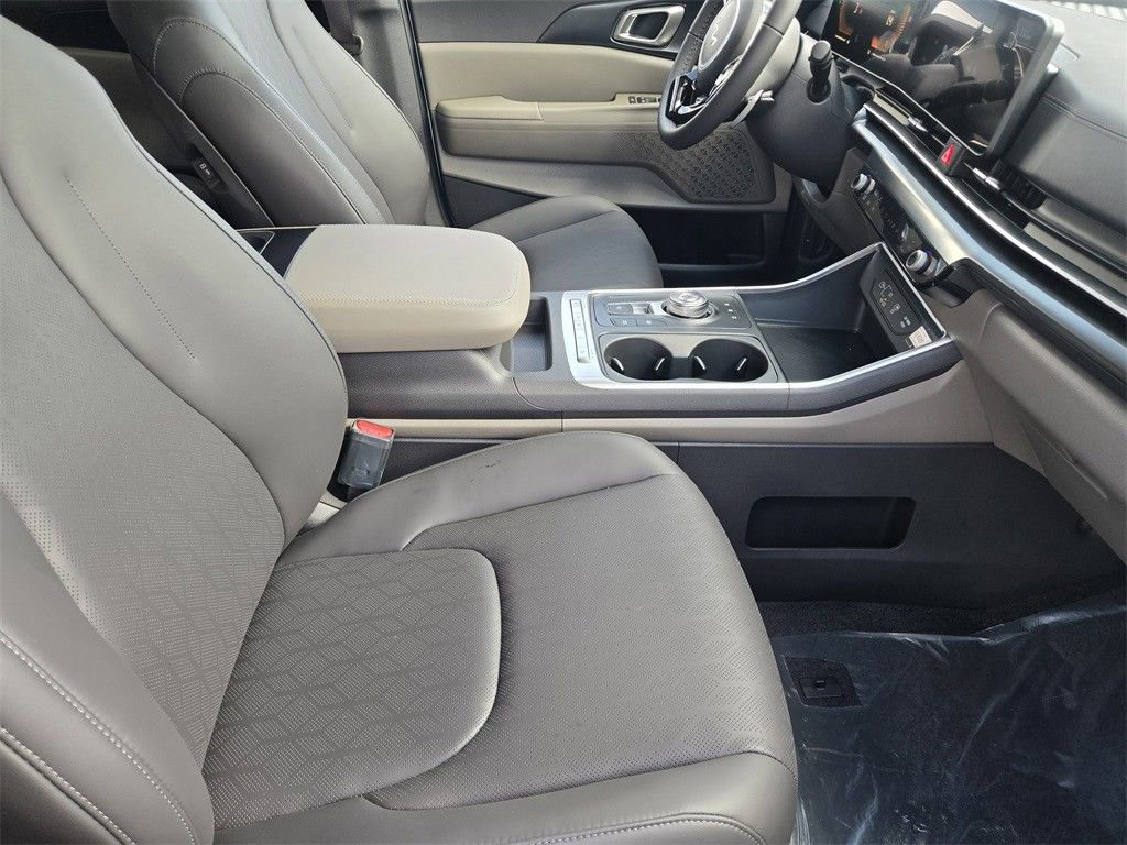 New 2026 Kia Carnival LXS image 10