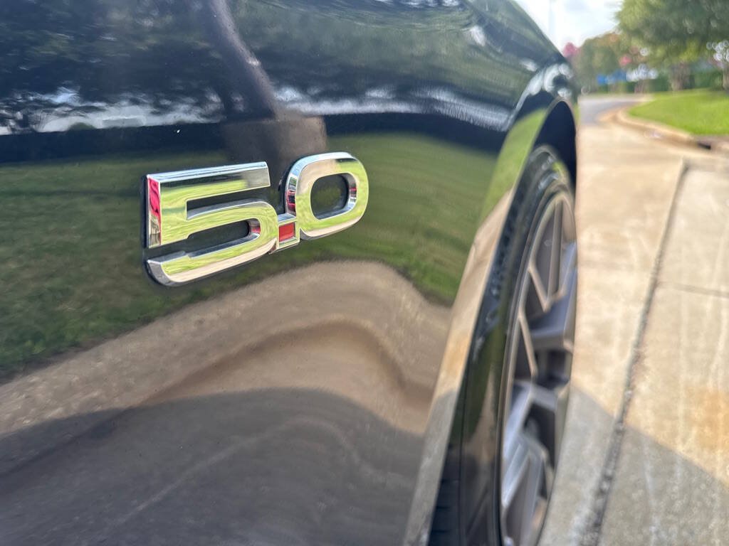 Used 2017 Ford Mustang GT Premium w/ Equipment Group 401A RWD image 8