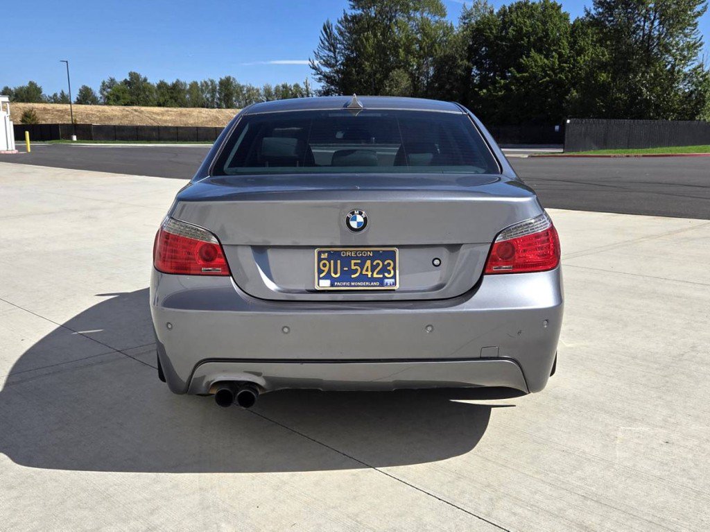 Used 2008 BMW 550i Sedan RWD image 6